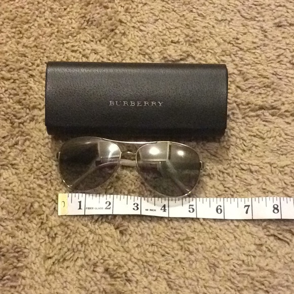 Authentic Burberry sunglasses - Picture 6 of 6